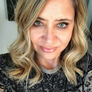 Meet your Posher, Michele